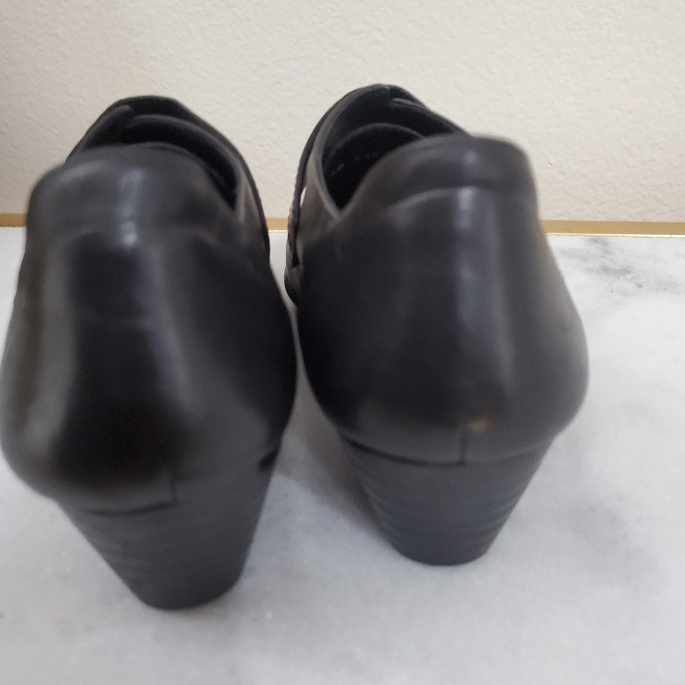 Mephisto Black Leather Round Toe Chunky Heel Velcro Strap Women's Shoe 5 1/2   8 - Picture 9 of 15